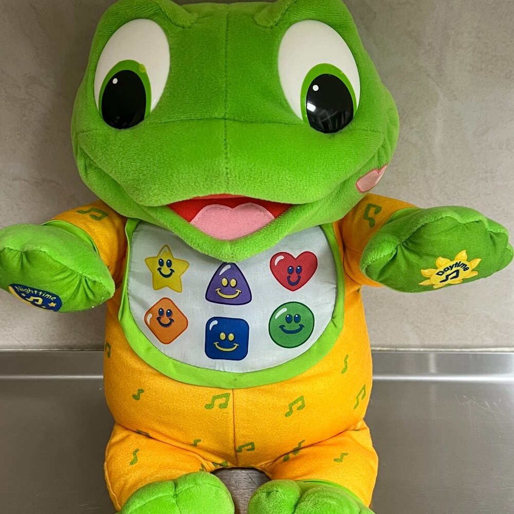 Leap Frog Baby Tad Hug & Learn Plush interactive singing toy 2001